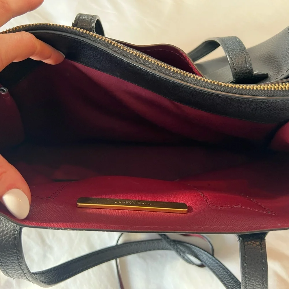 Marc Jacobs Black Pebbled Leather Tote with Gold Hardware - Picture 9 of 13